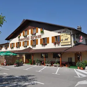 Kmecki Hram Guest house